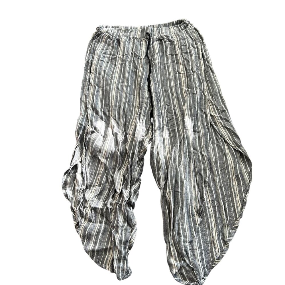 Mimi chica pants size medium